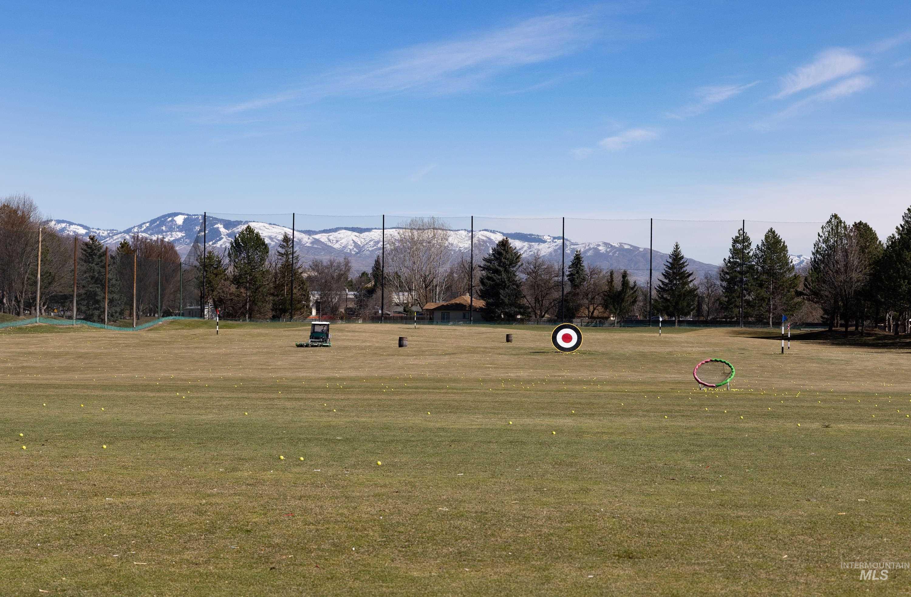 1664 W Par Ct., Eagle, Idaho 83616, 3 Bedrooms, 2 Bathrooms, Residential For Sale, Price $639,900,MLS 98949422