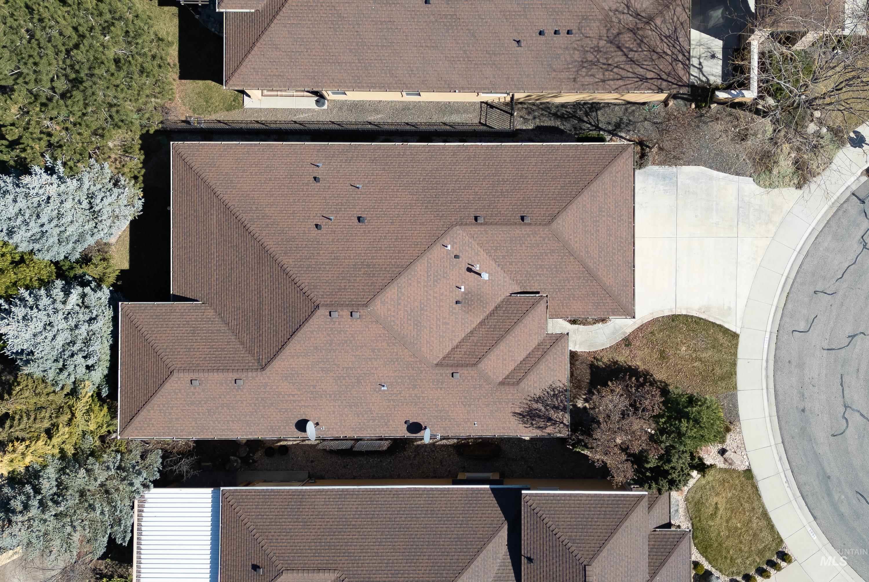 1664 W Par Ct., Eagle, Idaho 83616, 3 Bedrooms, 2 Bathrooms, Residential For Sale, Price $639,900,MLS 98949422