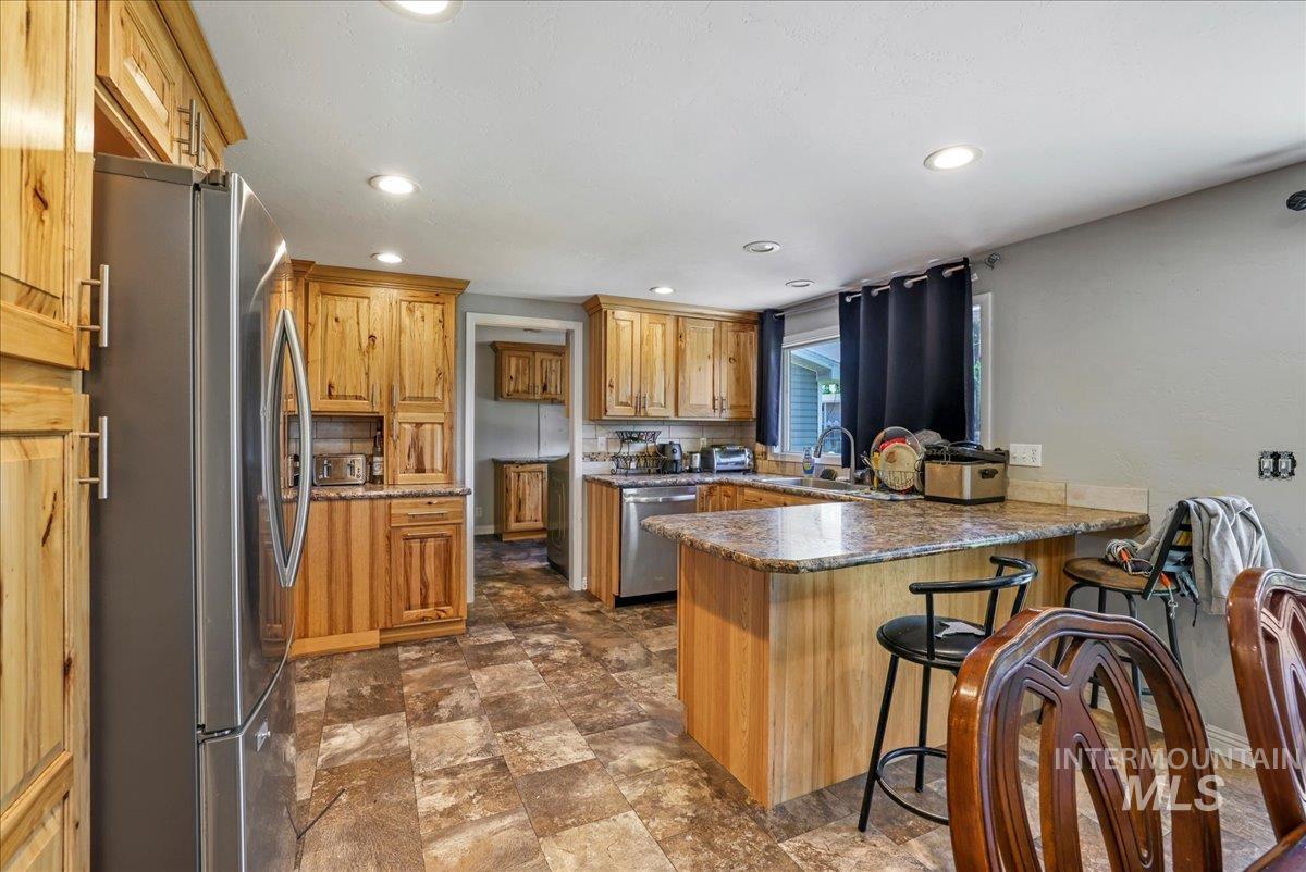 401 18th STREET, Rupert, Idaho 83350, 5 Bedrooms, 3 Bathrooms, Residential For Sale, Price $375,000, 98949424