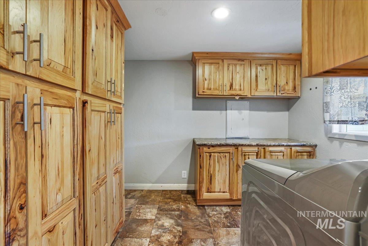 401 18th STREET, Rupert, Idaho 83350, 5 Bedrooms, 3 Bathrooms, Residential For Sale, Price $375,000, 98949424