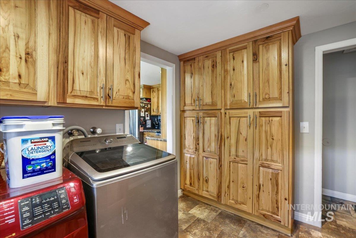 401 18th STREET, Rupert, Idaho 83350, 5 Bedrooms, 3 Bathrooms, Residential For Sale, Price $375,000, 98949424