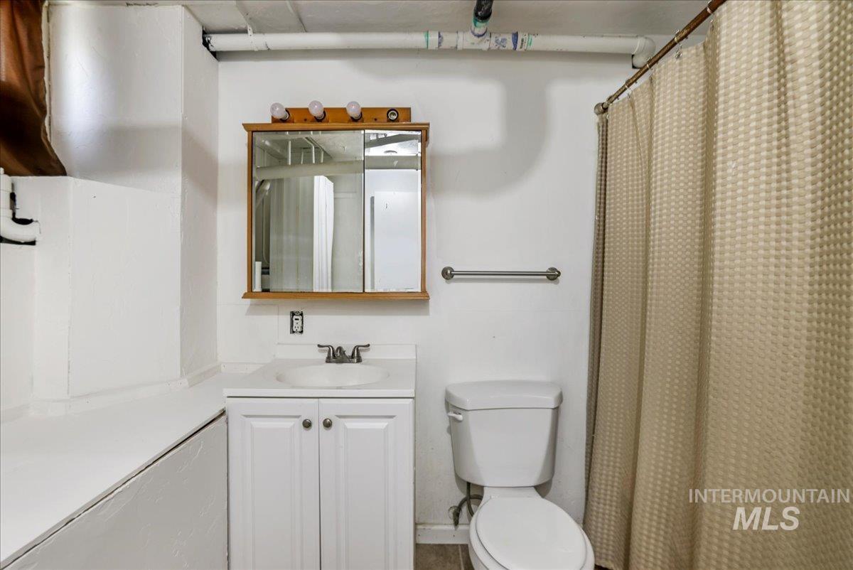 401 18th STREET, Rupert, Idaho 83350, 5 Bedrooms, 3 Bathrooms, Residential For Sale, Price $375,000, 98949424