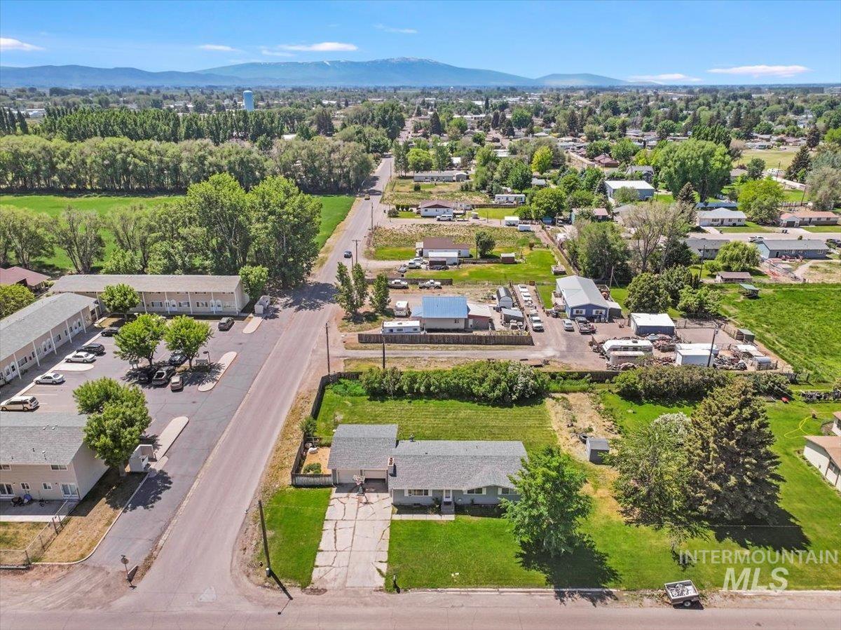 401 18th STREET, Rupert, Idaho 83350, 5 Bedrooms, 3 Bathrooms, Residential For Sale, Price $375,000, 98949424