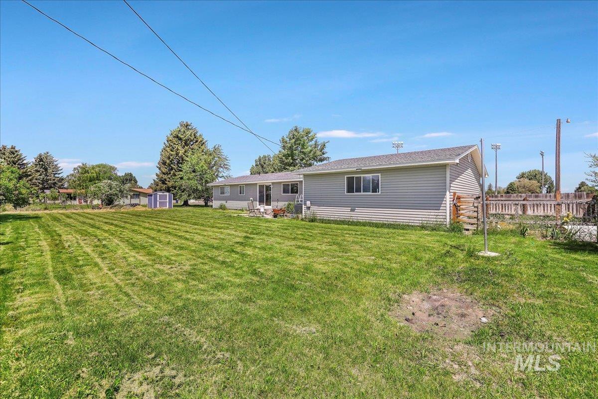 401 18th STREET, Rupert, Idaho 83350, 5 Bedrooms, 3 Bathrooms, Residential For Sale, Price $375,000, 98949424