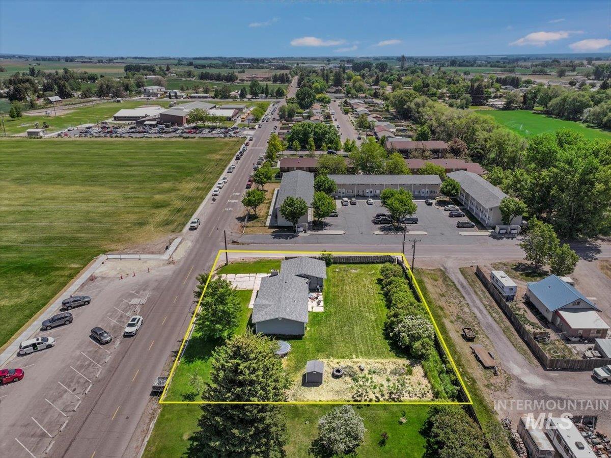 401 18th STREET, Rupert, Idaho 83350, 5 Bedrooms, 3 Bathrooms, Residential For Sale, Price $375,000, 98949424