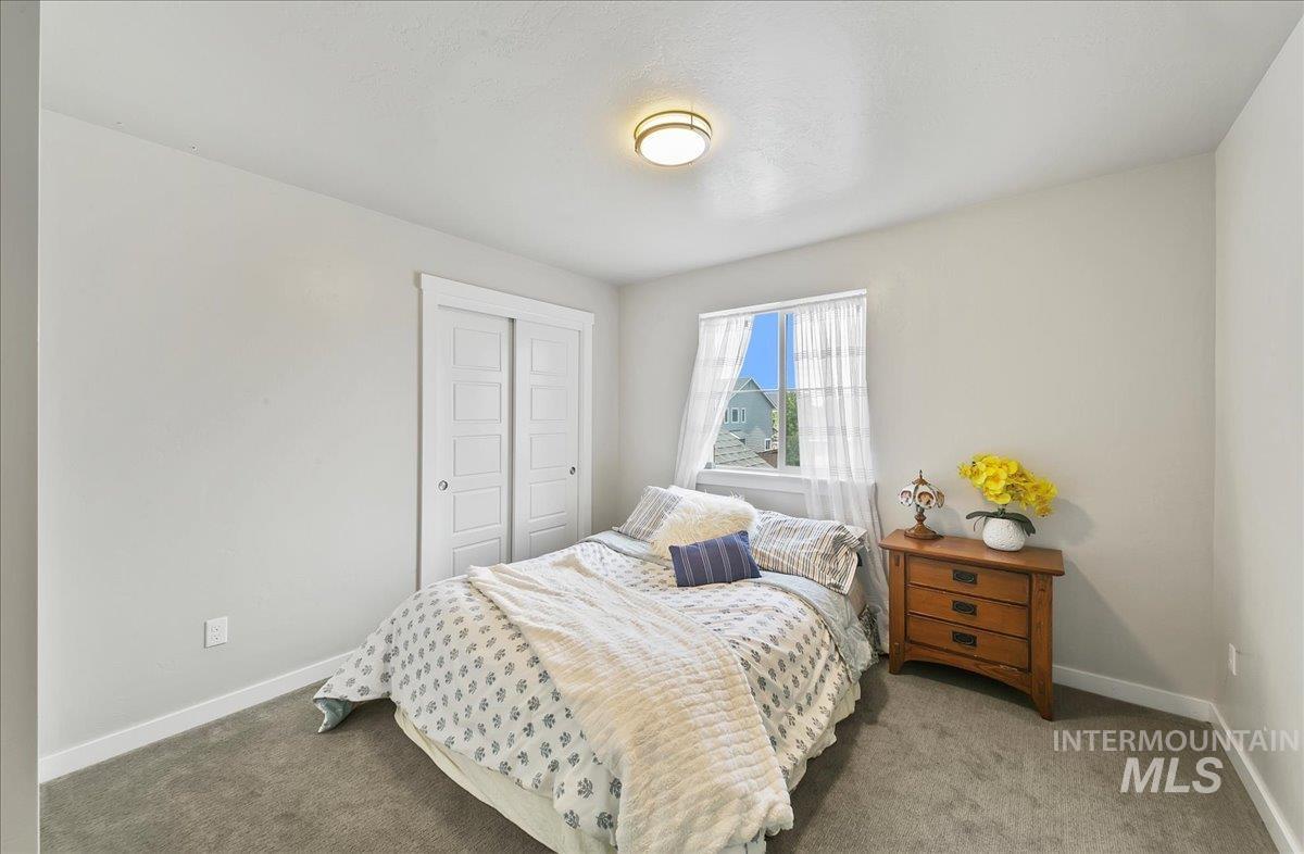 221 E Ensenada Drive, Meridian, Idaho 83642, 4 Bedrooms, 2.5 Bathrooms, Residential For Sale, Price $637,990, 98949448