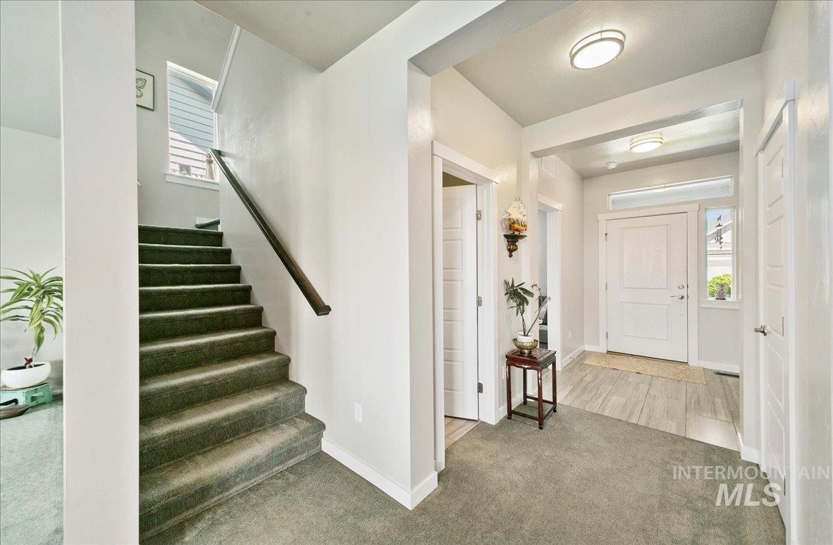 221 E Ensenada Drive, Meridian, Idaho 83642, 4 Bedrooms, 2.5 Bathrooms, Residential For Sale, Price $637,990, 98949448