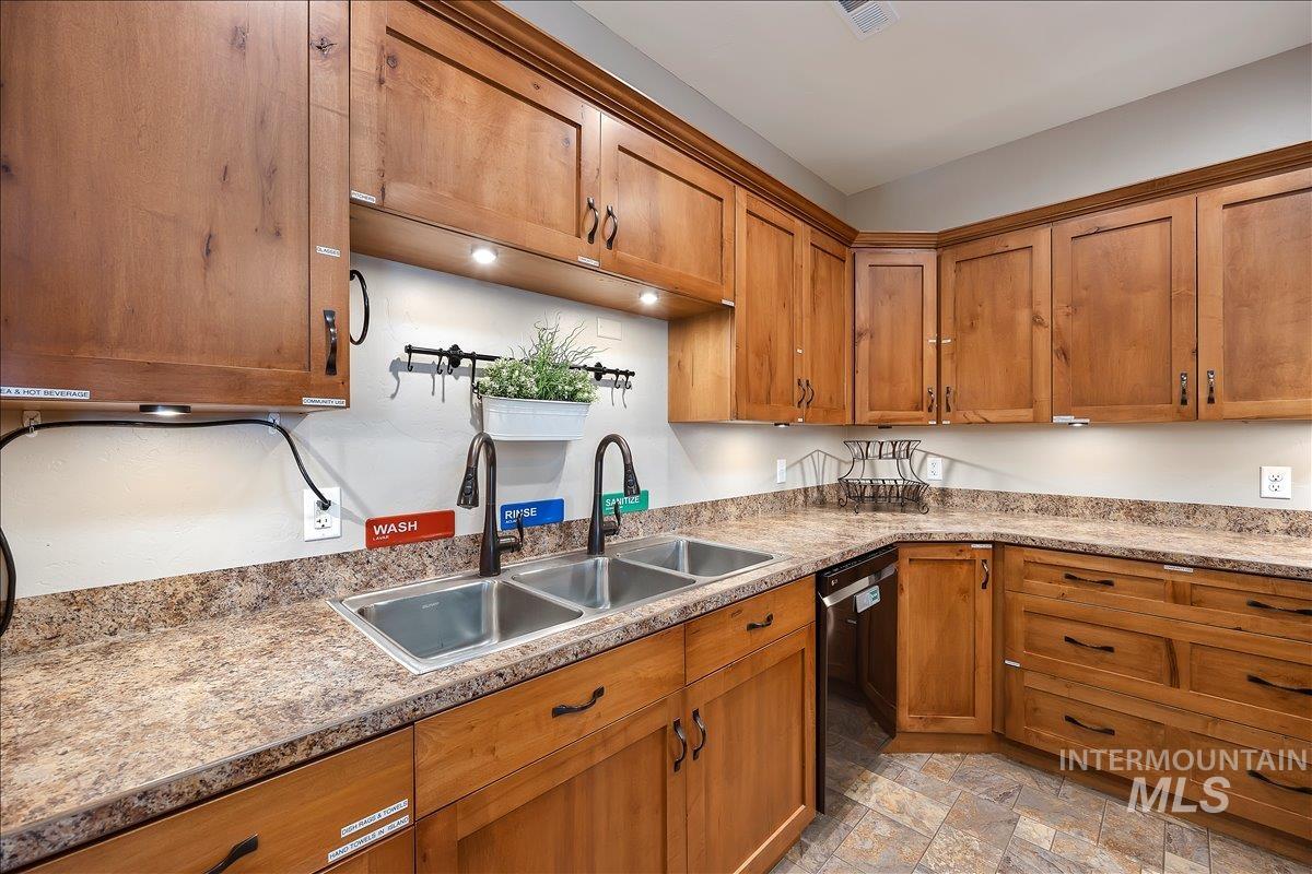 1221 21st, Heyburn, Idaho 83336, Residential Income For Sale, Price $1,250,000, 98949454