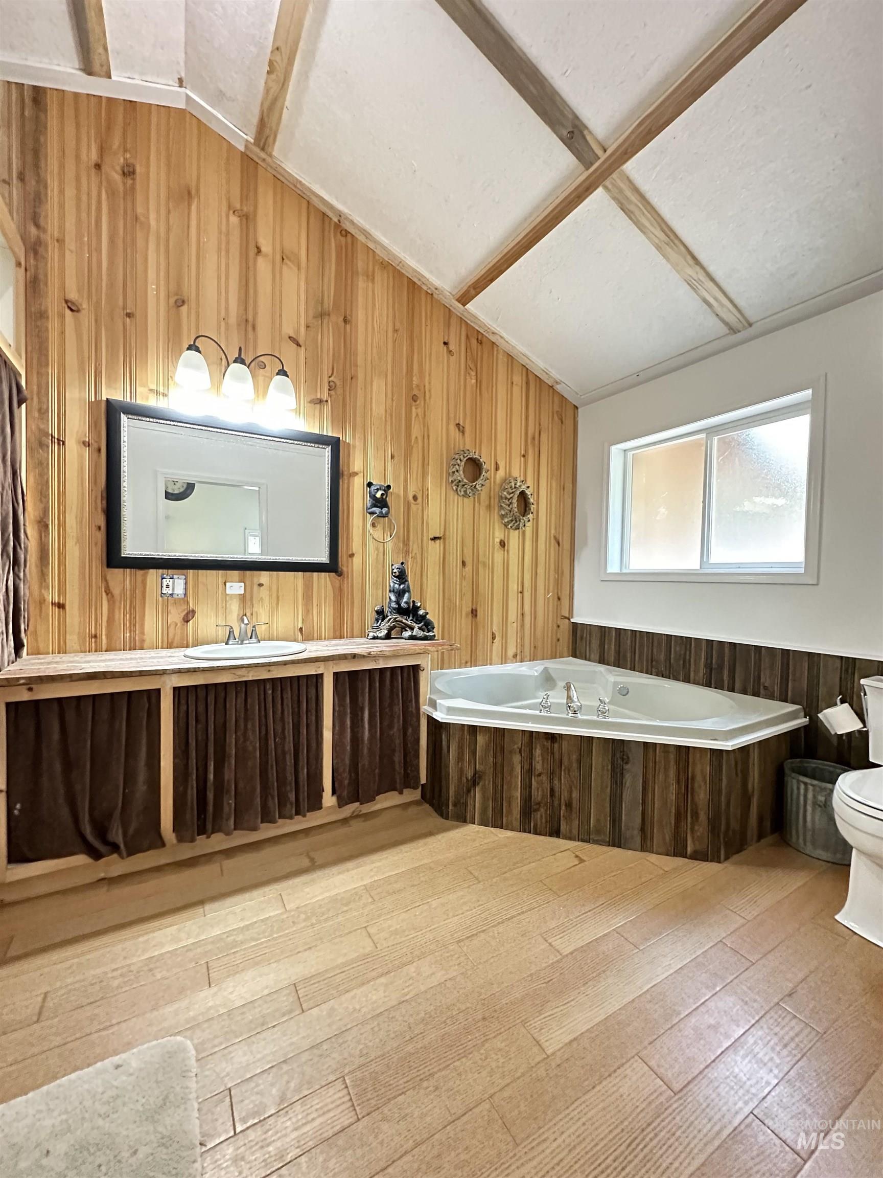 202 Pine Hollow Lane, Kooskia, Idaho 83539, 4 Bedrooms, 3 Bathrooms, Residential For Sale, Price $599,000, 98949463