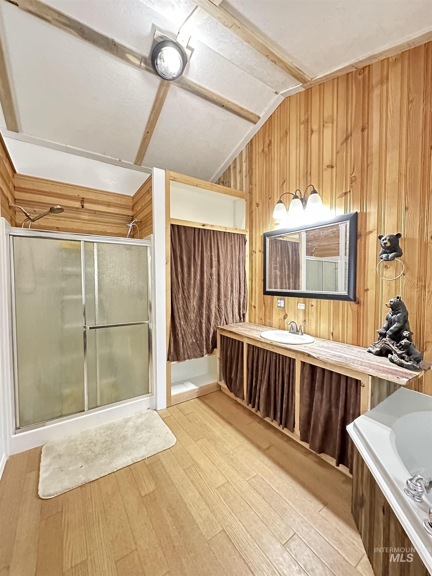 202 Pine Hollow Lane, Kooskia, Idaho 83539, 4 Bedrooms, 3 Bathrooms, Residential For Sale, Price $599,000, 98949463