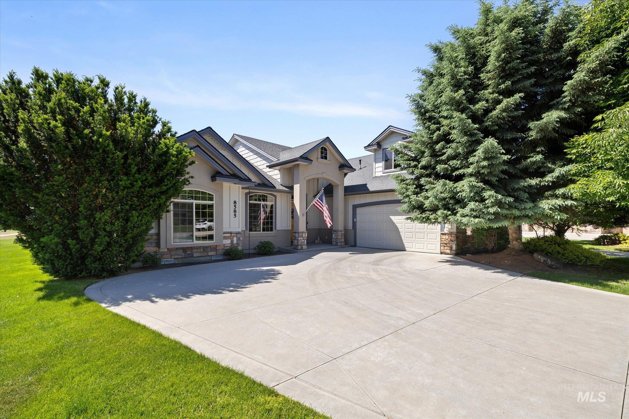 8585 W Rioja St, Star, Idaho 83669, 4 Bedrooms, 3.5 Bathrooms, Residential For Sale, Price $947,500, 98949468