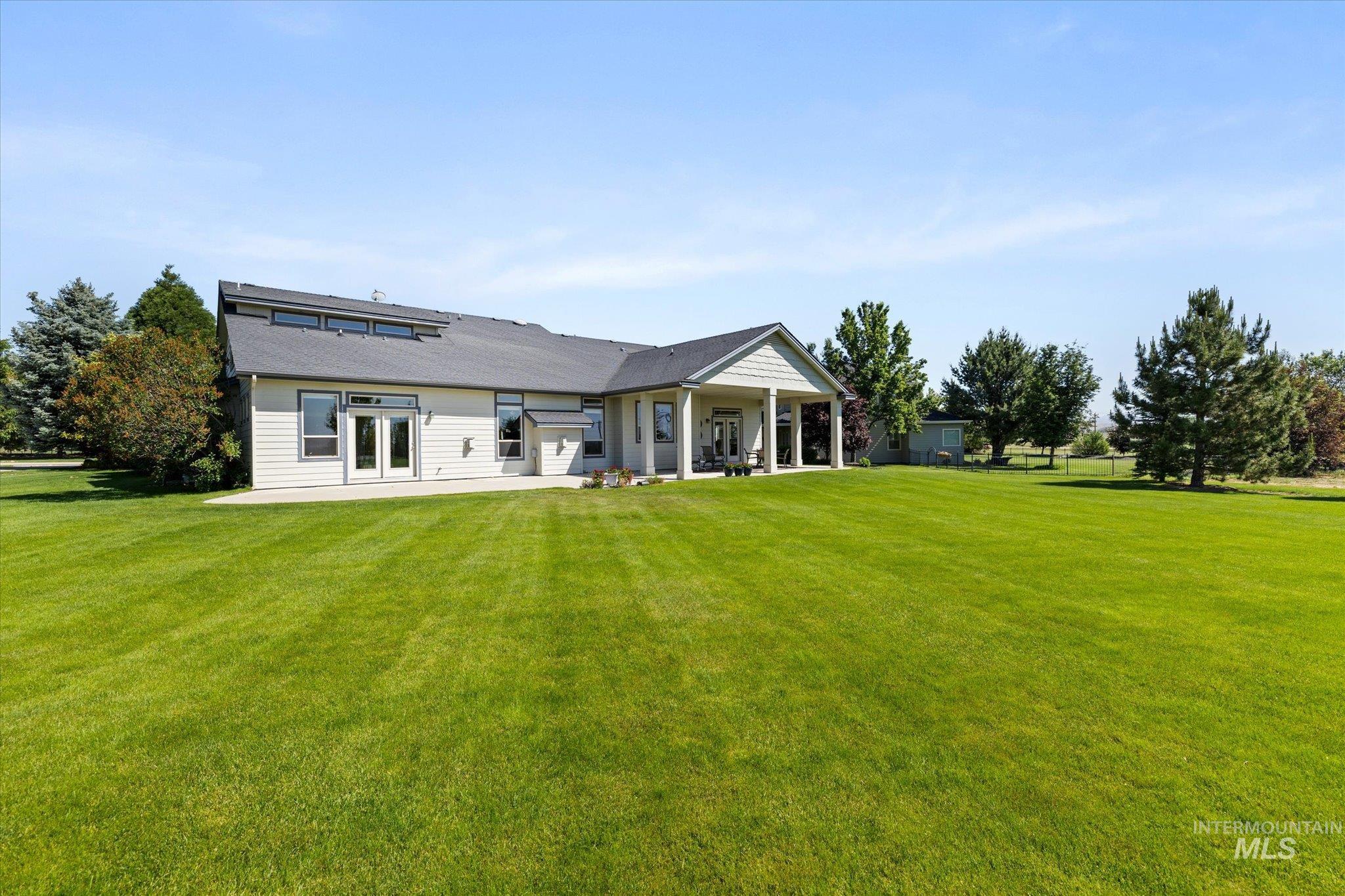 8585 W Rioja St, Star, Idaho 83669, 4 Bedrooms, 3.5 Bathrooms, Residential For Sale, Price $947,500, 98949468