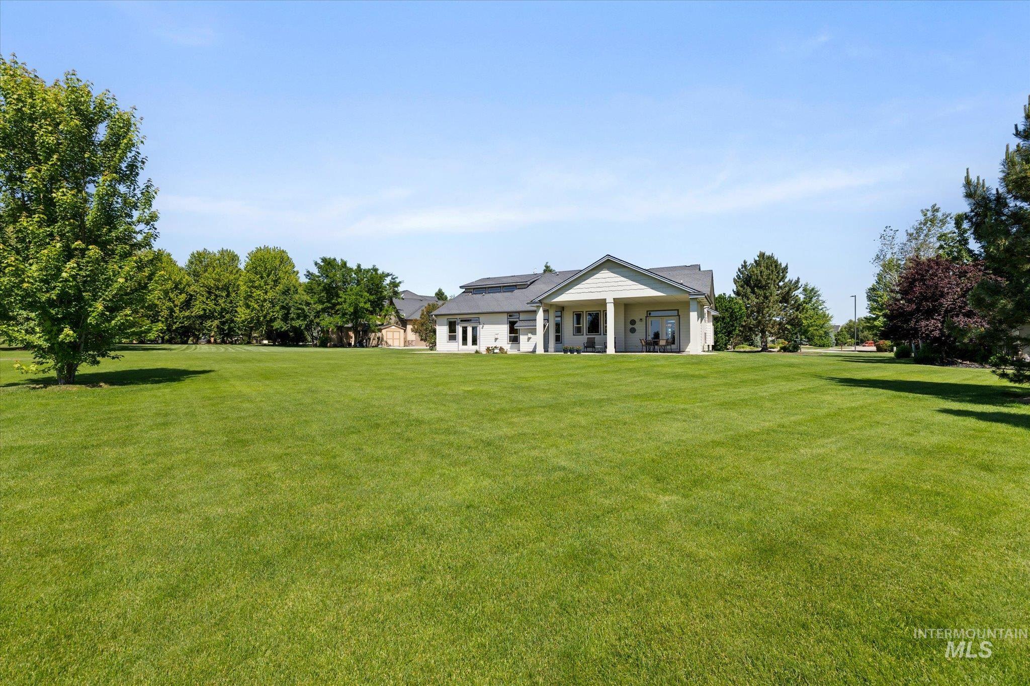 8585 W Rioja St, Star, Idaho 83669, 4 Bedrooms, 3.5 Bathrooms, Residential For Sale, Price $947,500, 98949468