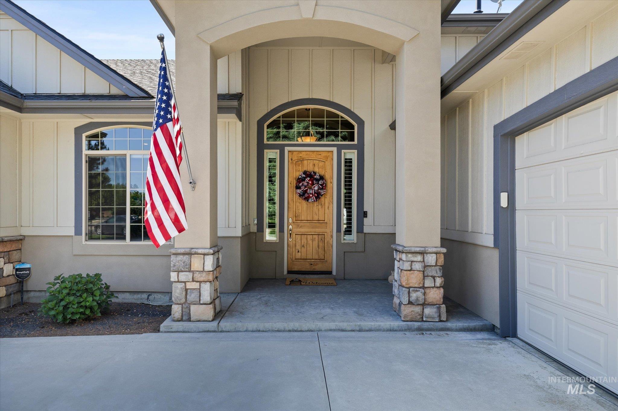 8585 W Rioja St, Star, Idaho 83669, 4 Bedrooms, 3.5 Bathrooms, Residential For Sale, Price $947,500, 98949468