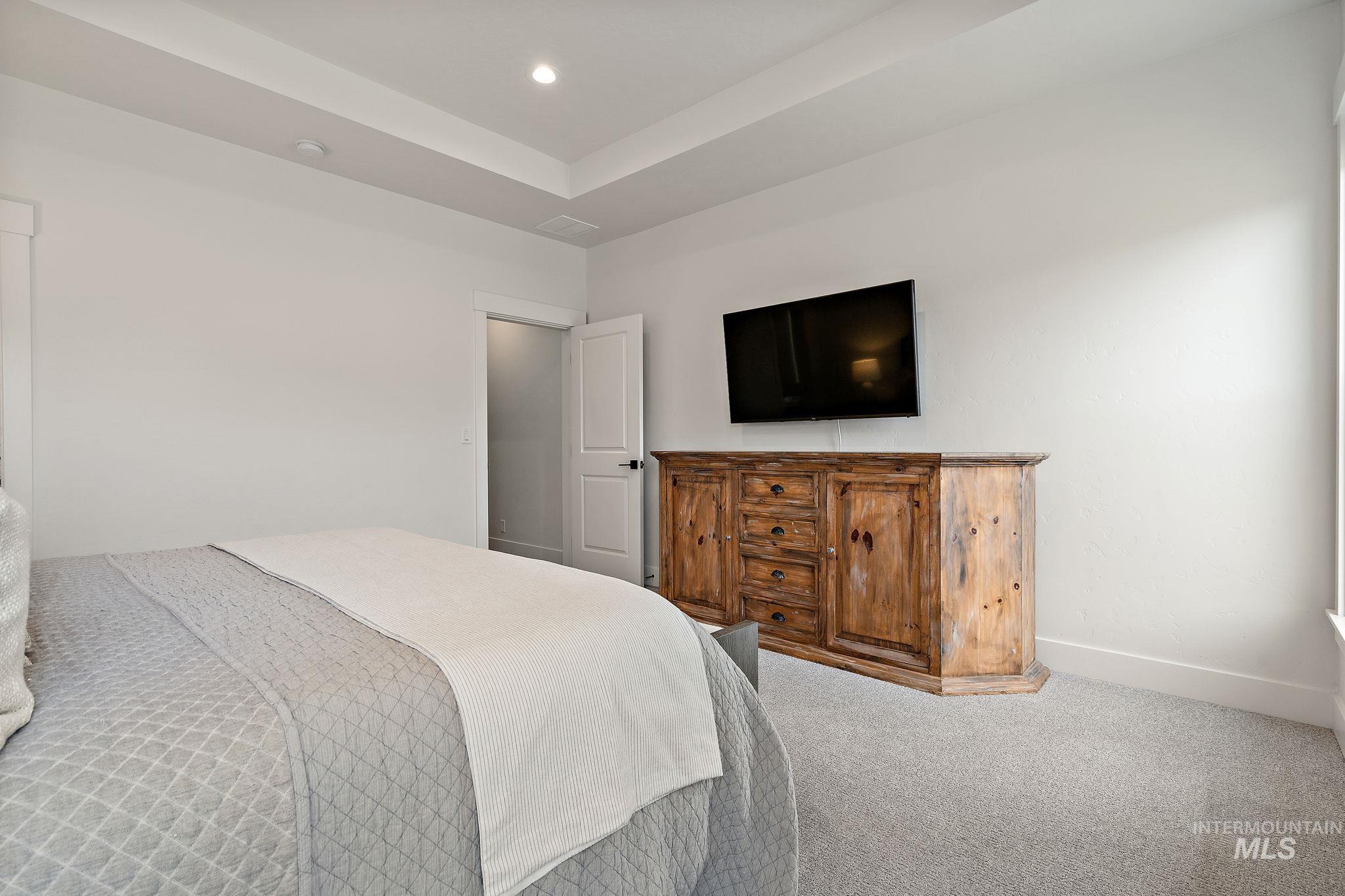 205 S Sunniva Ave, Kuna, Idaho 83634, 5 Bedrooms, 3 Bathrooms, Residential For Sale, Price $780,000, 98949473