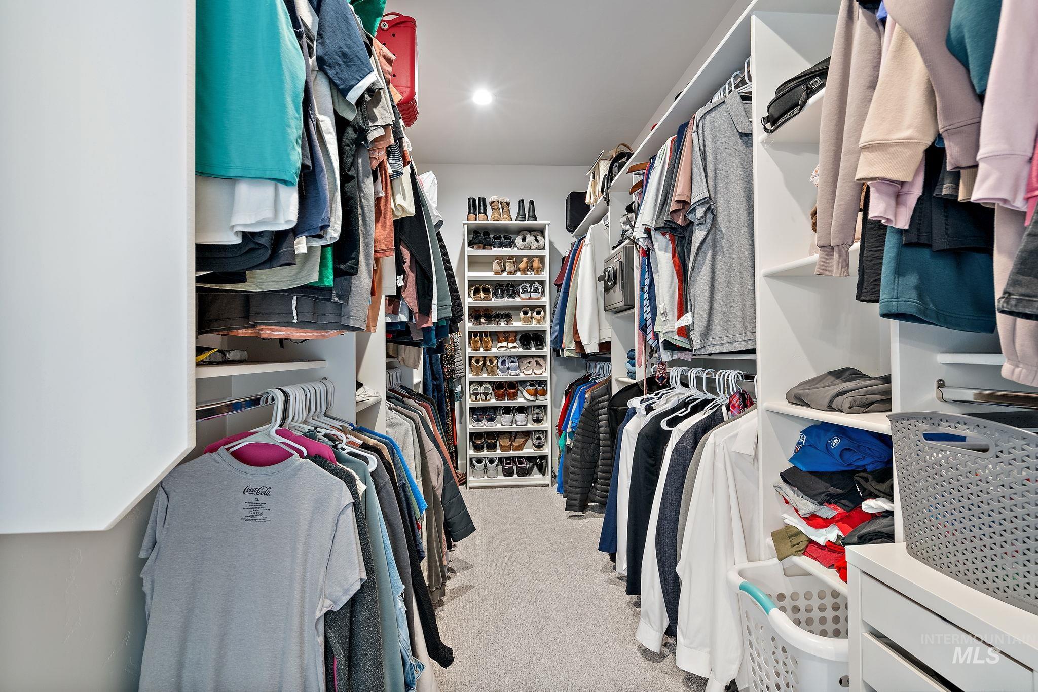 205 S Sunniva Ave, Kuna, Idaho 83634, 5 Bedrooms, 3 Bathrooms, Residential For Sale, Price $780,000, 98949473