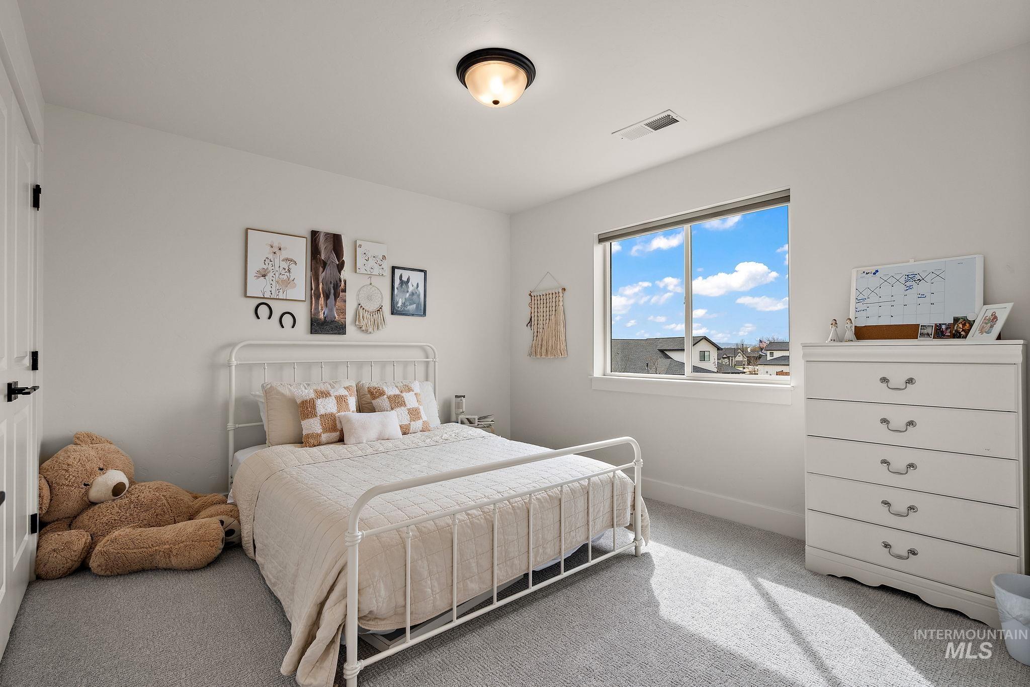 205 S Sunniva Ave, Kuna, Idaho 83634, 5 Bedrooms, 3 Bathrooms, Residential For Sale, Price $780,000, 98949473