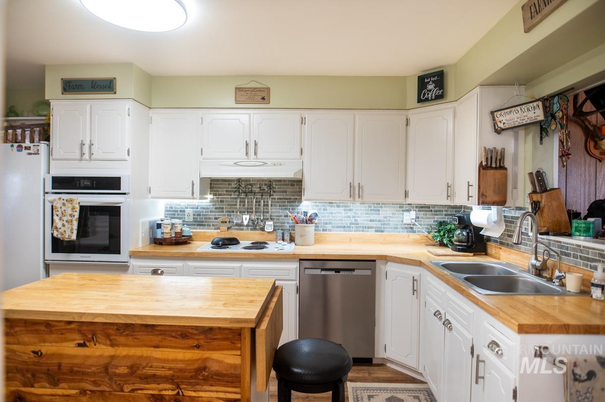 733 Pringle Rd., Weiser, Idaho 83672-5129, 3 Bedrooms, 2 Bathrooms, Residential For Sale, Price $1,200,000, 98949487