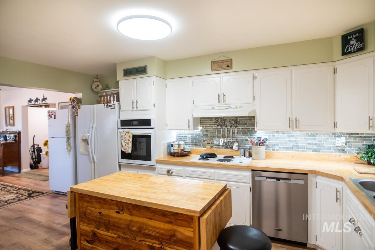 733 Pringle Rd., Weiser, Idaho 83672-5129, 3 Bedrooms, 2 Bathrooms, Residential For Sale, Price $1,200,000, 98949487