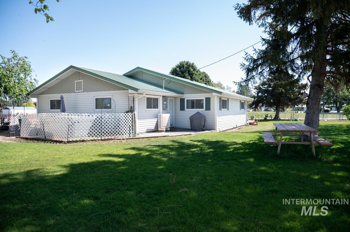 733 Pringle Rd., Weiser, Idaho 83672-5129, 3 Bedrooms, 2 Bathrooms, Residential For Sale, Price $1,200,000, 98949487