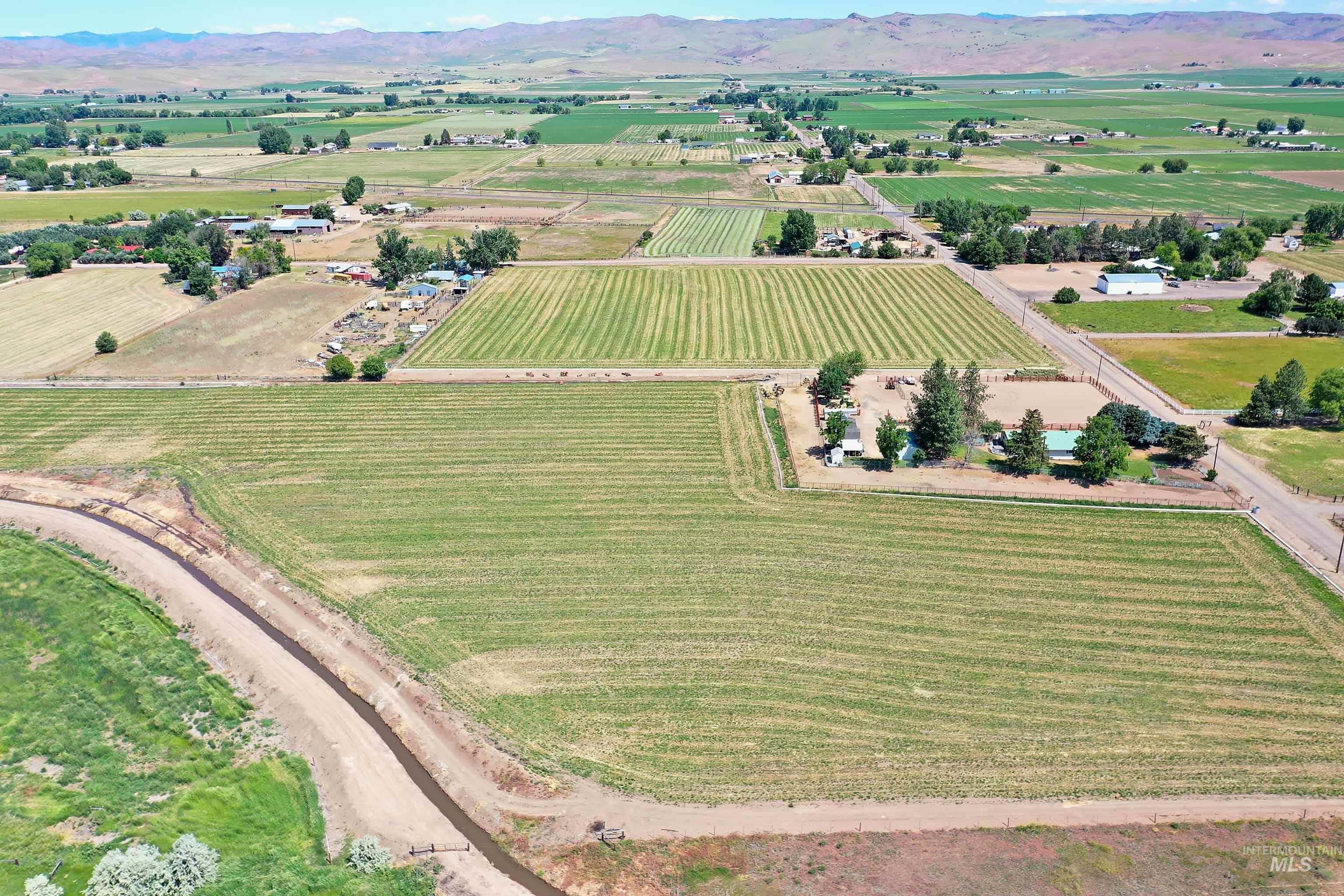 733 Pringle Rd., Weiser, Idaho 83672-5129, 3 Bedrooms, 2 Bathrooms, Residential For Sale, Price $1,200,000, 98949487