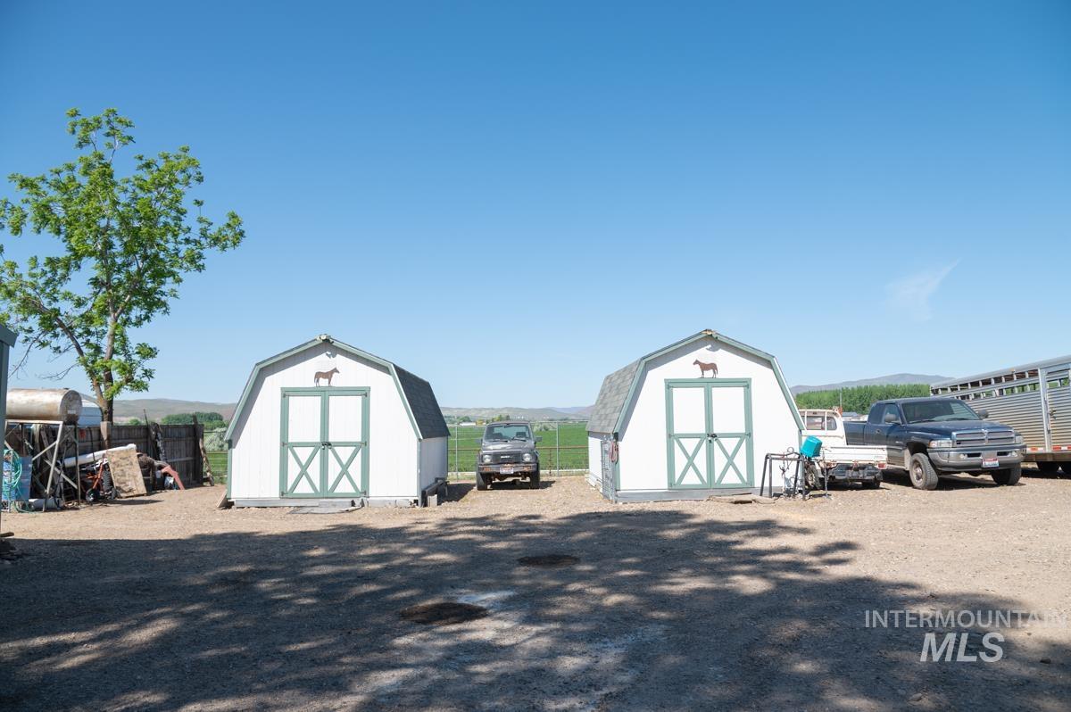 733 Pringle Rd., Weiser, Idaho 83672-5129, 3 Bedrooms, 2 Bathrooms, Residential For Sale, Price $1,200,000, 98949487