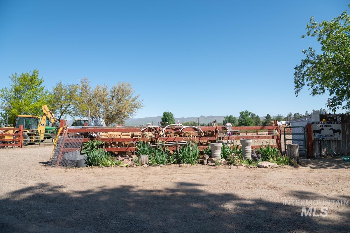 733 Pringle Rd., Weiser, Idaho 83672-5129, 3 Bedrooms, 2 Bathrooms, Residential For Sale, Price $1,200,000, 98949487