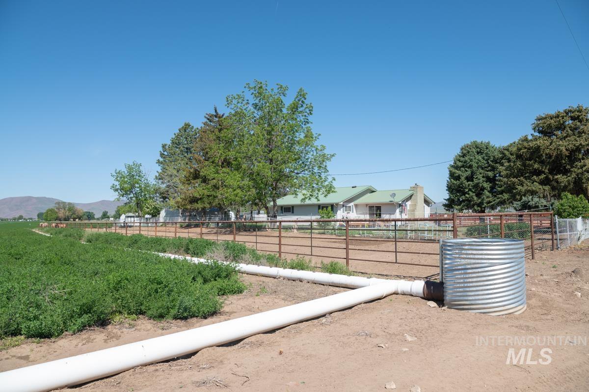 733 Pringle Rd., Weiser, Idaho 83672-5129, 3 Bedrooms, 2 Bathrooms, Residential For Sale, Price $1,200,000, 98949487