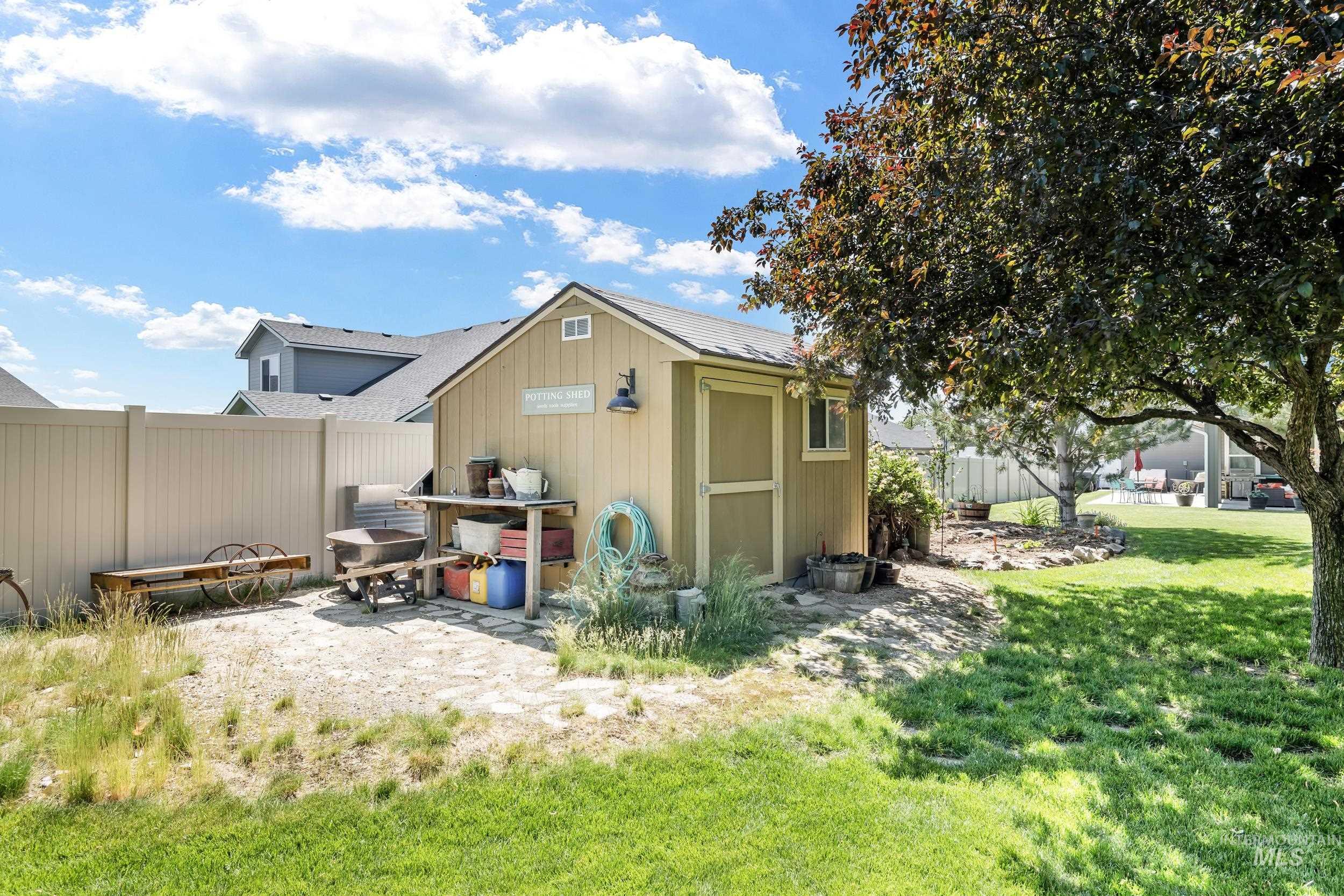 109 Willow Ct, Parma, Idaho 83660, 4 Bedrooms, 3 Bathrooms, Residential For Sale, Price $655,000, 98949490