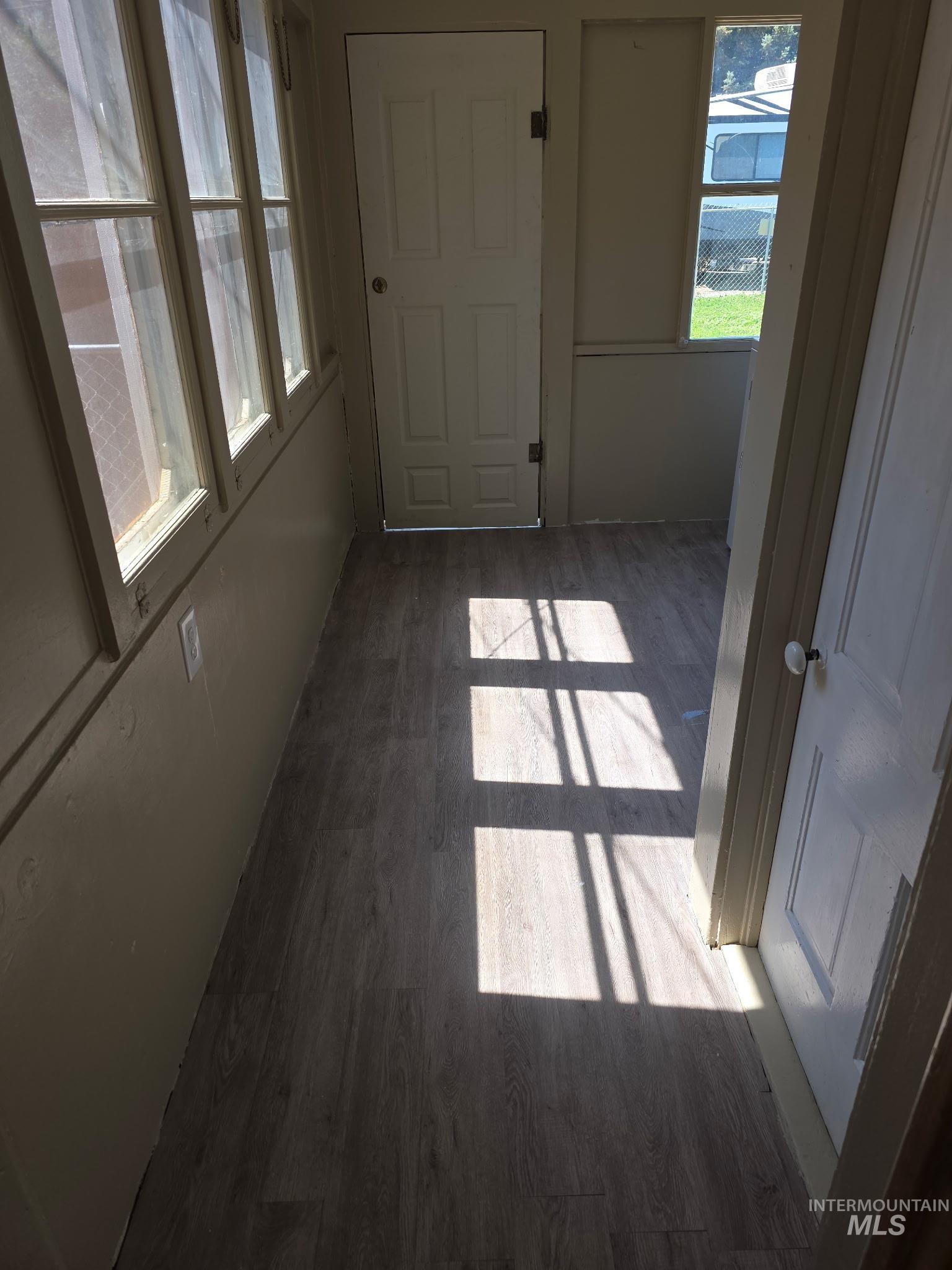 104 E B Street, Shoshone, Idaho 83352, 2 Bedrooms, 1 Bathroom, Residential For Sale, Price $209,000, 98949528