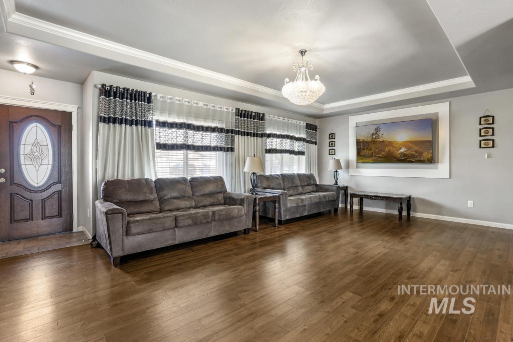 1171 Glen Brook Road, Twin Falls, Idaho 83301, 4 Bedrooms, 2.5 Bathrooms, Residential For Sale, Price $426,000, 98949563