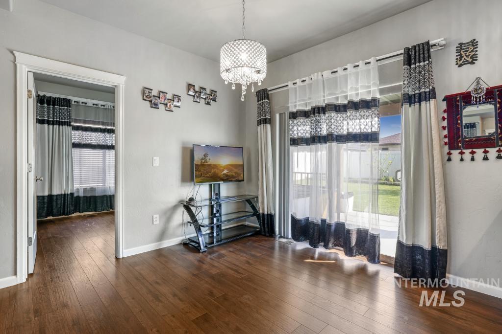 1171 Glen Brook Road, Twin Falls, Idaho 83301, 4 Bedrooms, 2.5 Bathrooms, Residential For Sale, Price $426,000, 98949563