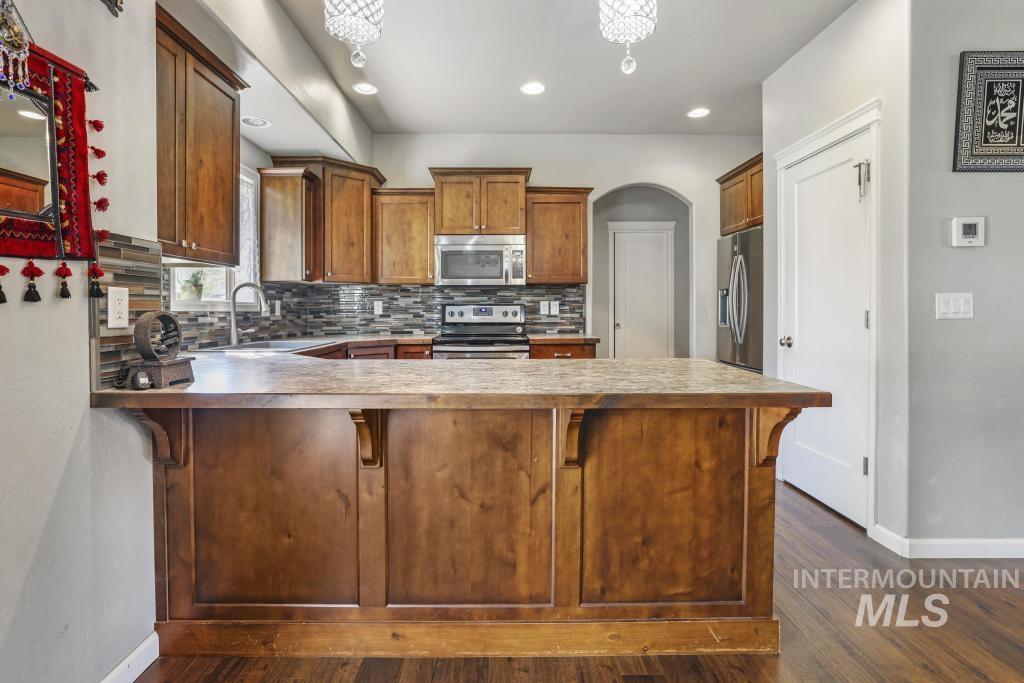 1171 Glen Brook Road, Twin Falls, Idaho 83301, 4 Bedrooms, 2.5 Bathrooms, Residential For Sale, Price $426,000, 98949563