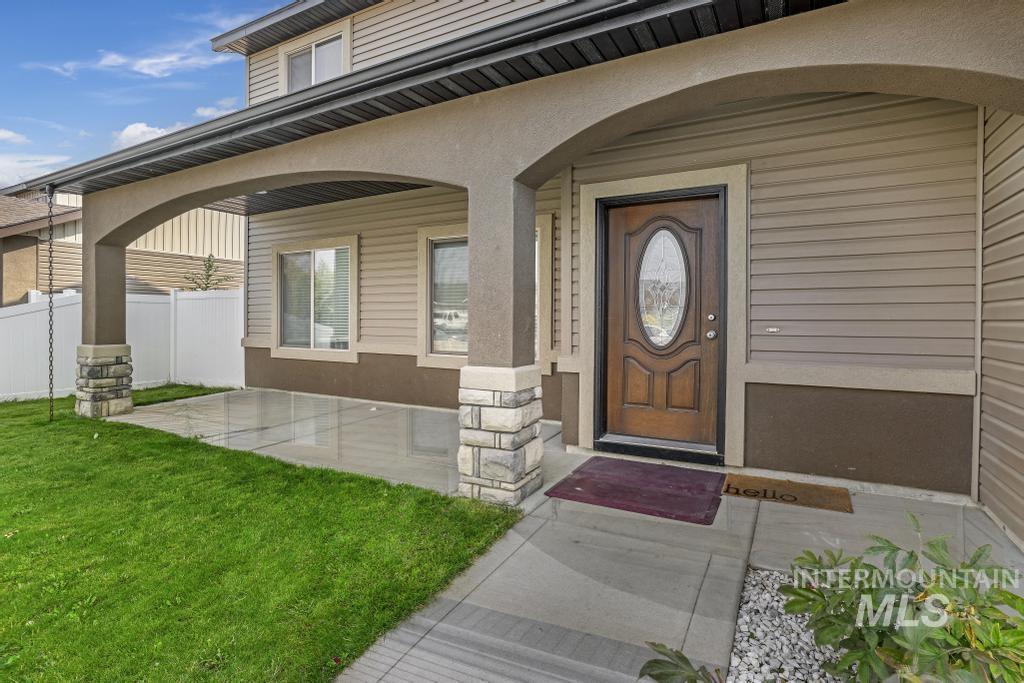 1171 Glen Brook Road, Twin Falls, Idaho 83301, 4 Bedrooms, 2.5 Bathrooms, Residential For Sale, Price $426,000, 98949563