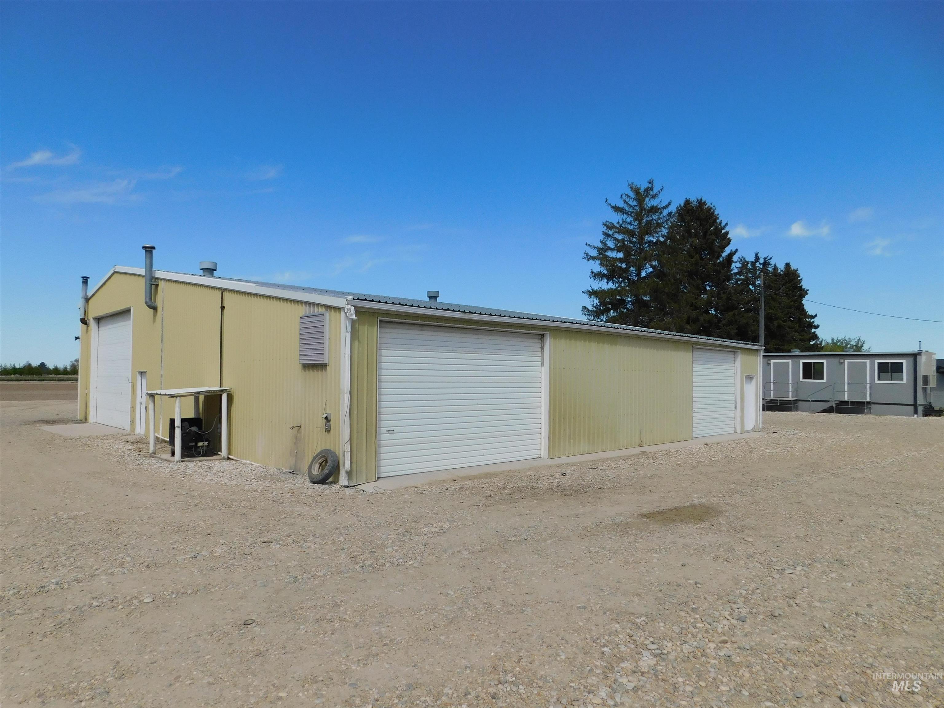 24405 Red Top, Wilder, Idaho 83676, 2 Bedrooms, 1.5 Bathrooms, Farm & Ranch For Sale, Price $2,300,000, 98949565