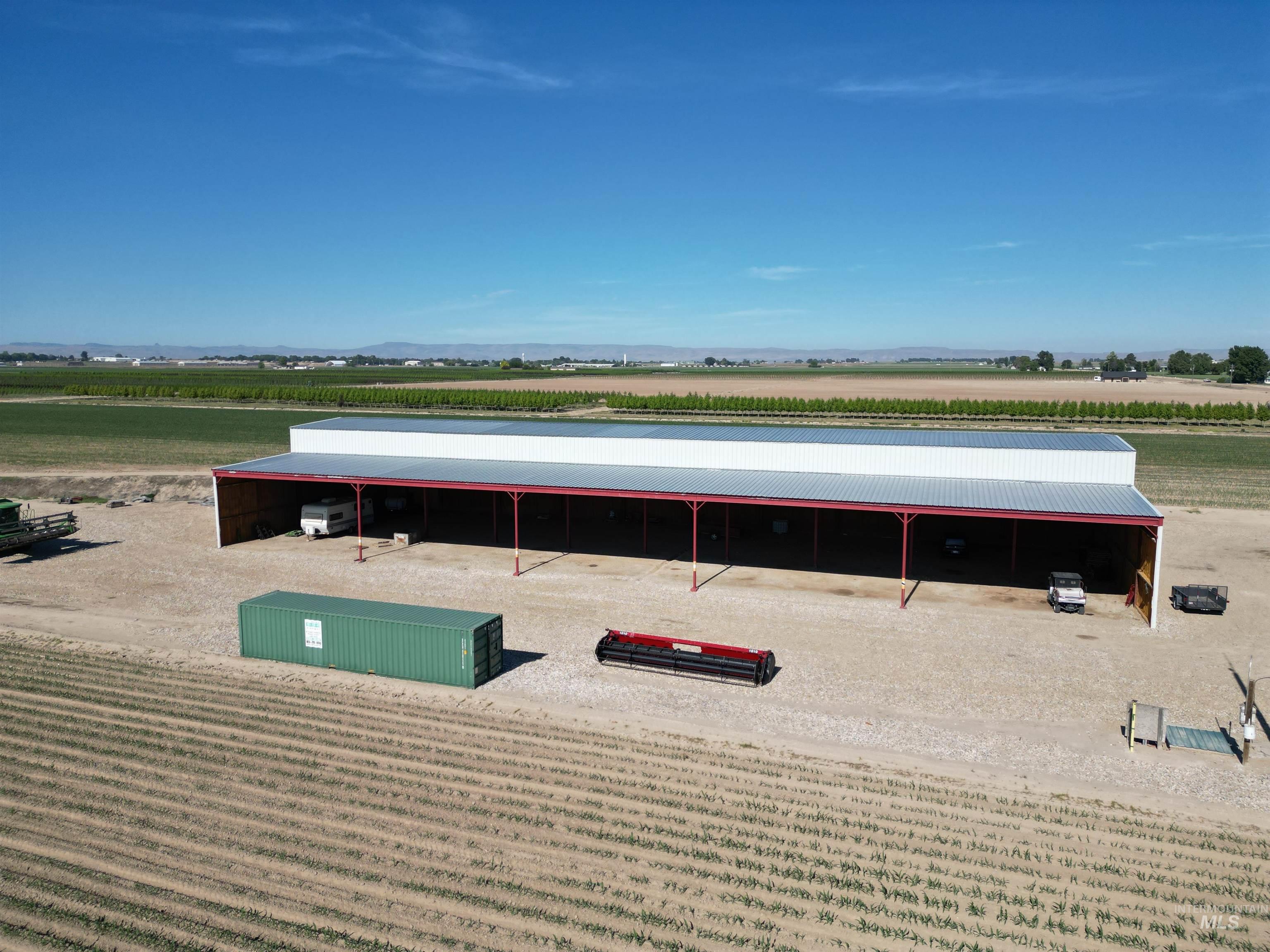 24405 Red Top, Wilder, Idaho 83676, 2 Bedrooms, 1.5 Bathrooms, Farm & Ranch For Sale, Price $2,300,000, 98949565