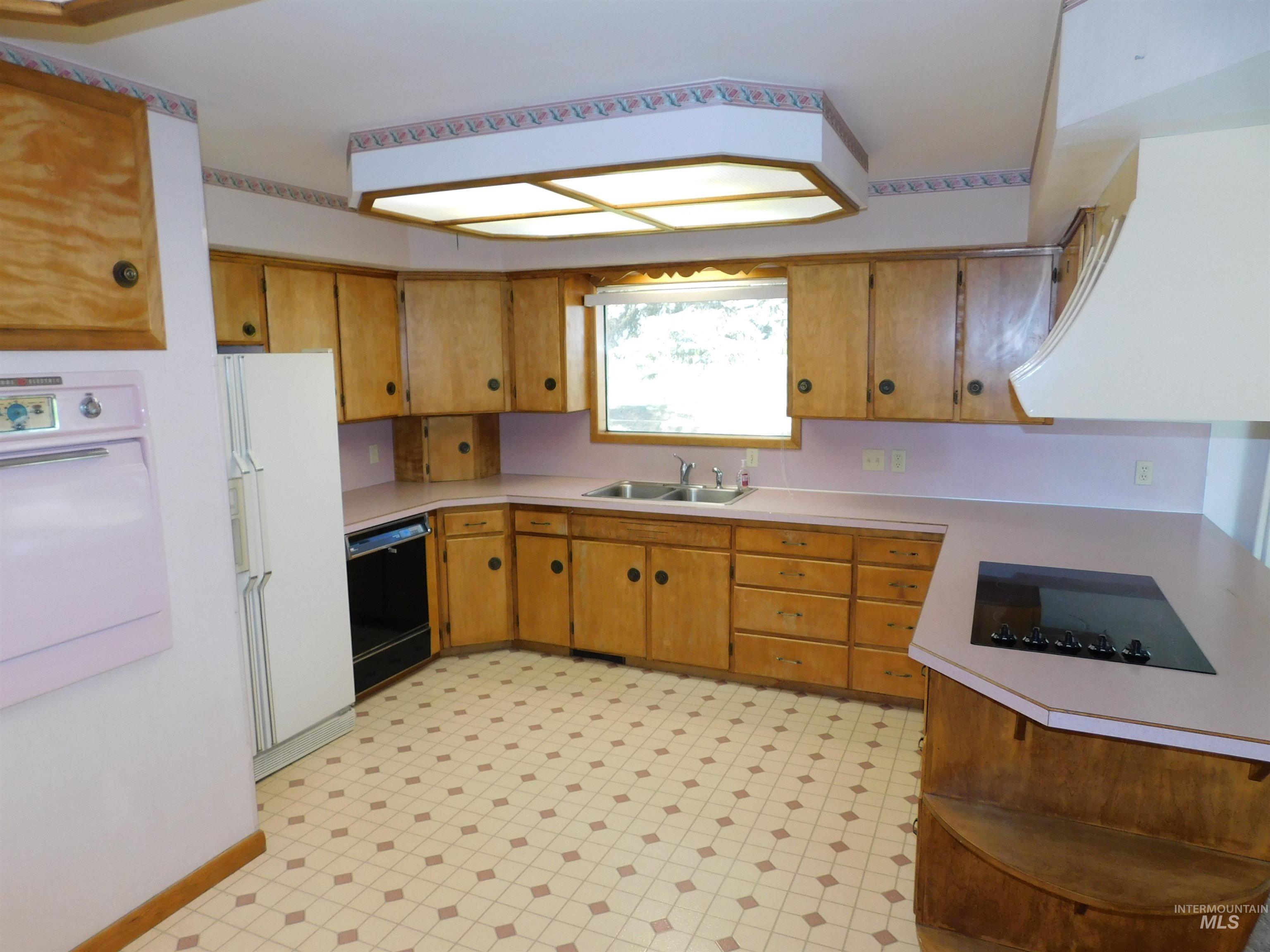 24405 Red Top, Wilder, Idaho 83676, 2 Bedrooms, 1.5 Bathrooms, Farm & Ranch For Sale, Price $2,300,000, 98949565