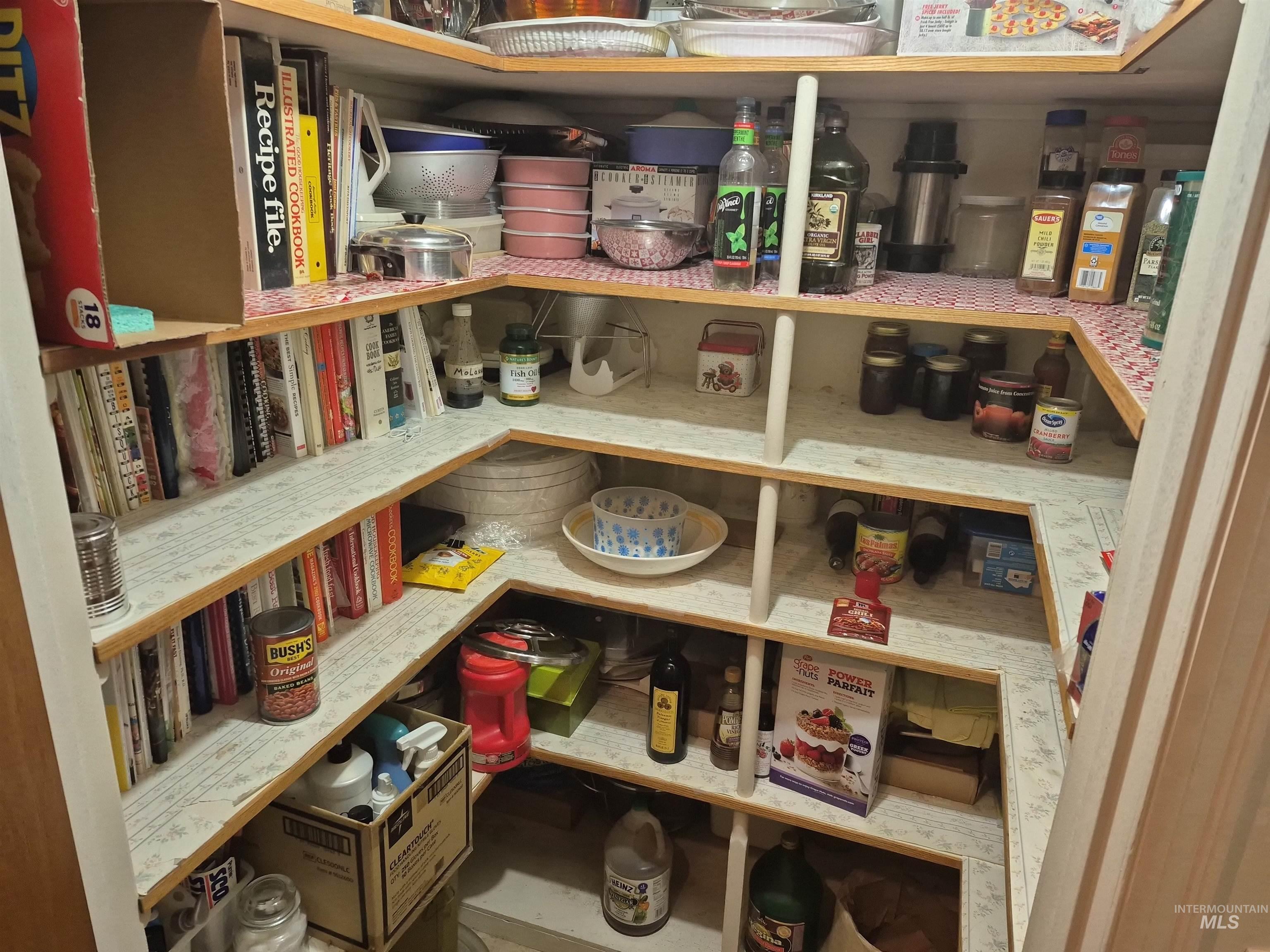 802 FOSTER AVE, CottonWood, Idaho 83522, 5 Bedrooms, 4 Bathrooms, Residential For Sale, Price $599,000, 98949576