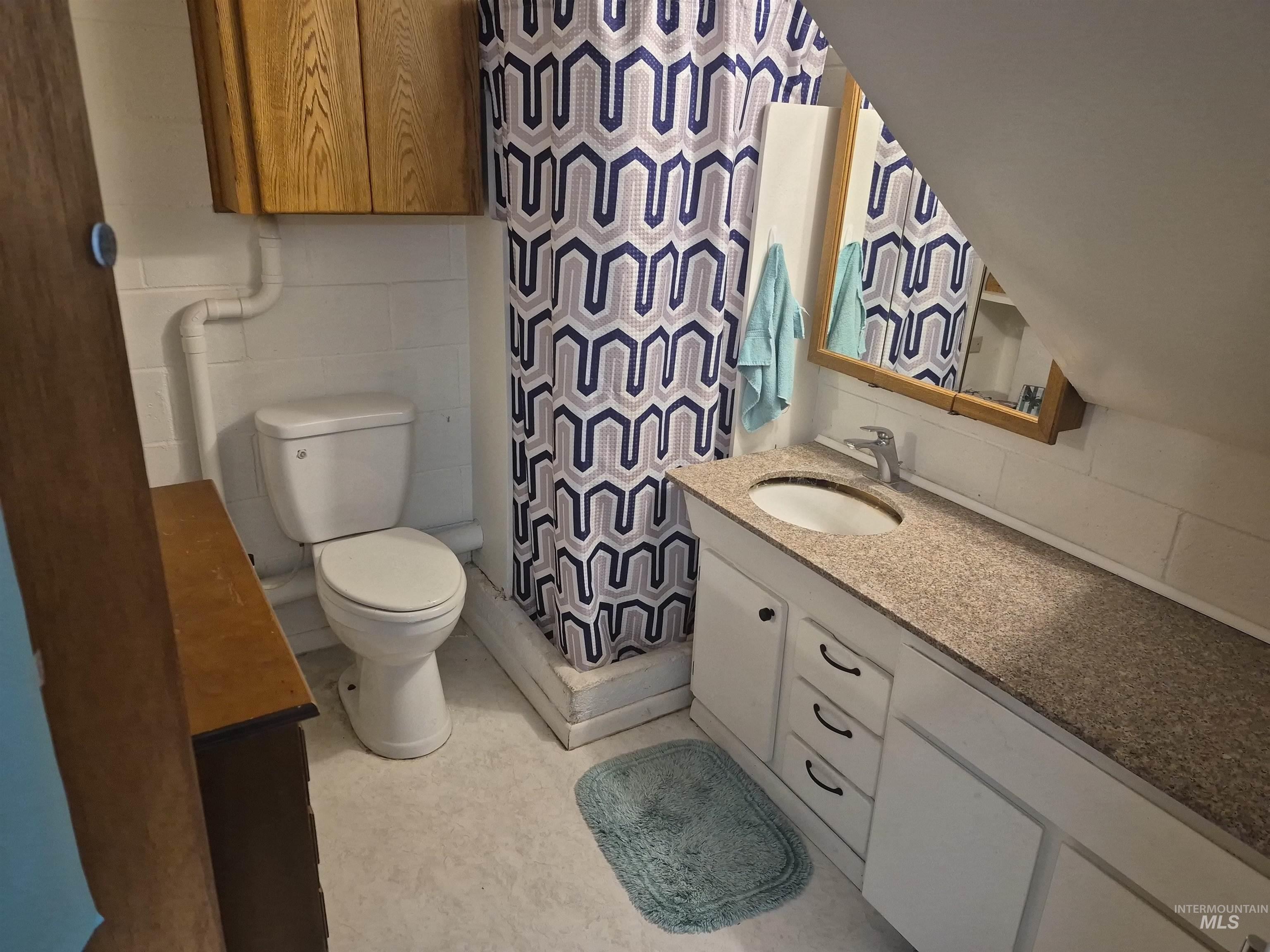 802 FOSTER AVE, CottonWood, Idaho 83522, 5 Bedrooms, 4 Bathrooms, Residential For Sale, Price $599,000, 98949576