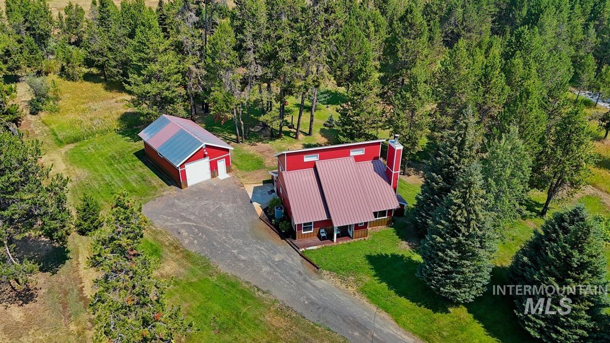 13098 Hillhouse Loop, Donnelly, Idaho 83615, 3 Bedrooms, 3 Bathrooms, Residential For Sale, Price $745,000, 98949586