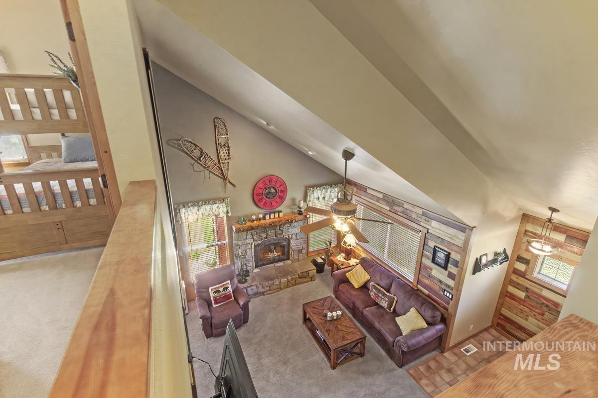 13098 Hillhouse Loop, Donnelly, Idaho 83615, 3 Bedrooms, 3 Bathrooms, Residential For Sale, Price $745,000, 98949586