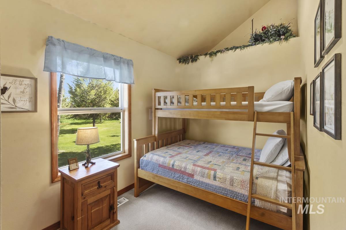 13098 Hillhouse Loop, Donnelly, Idaho 83615, 3 Bedrooms, 3 Bathrooms, Residential For Sale, Price $745,000, 98949586