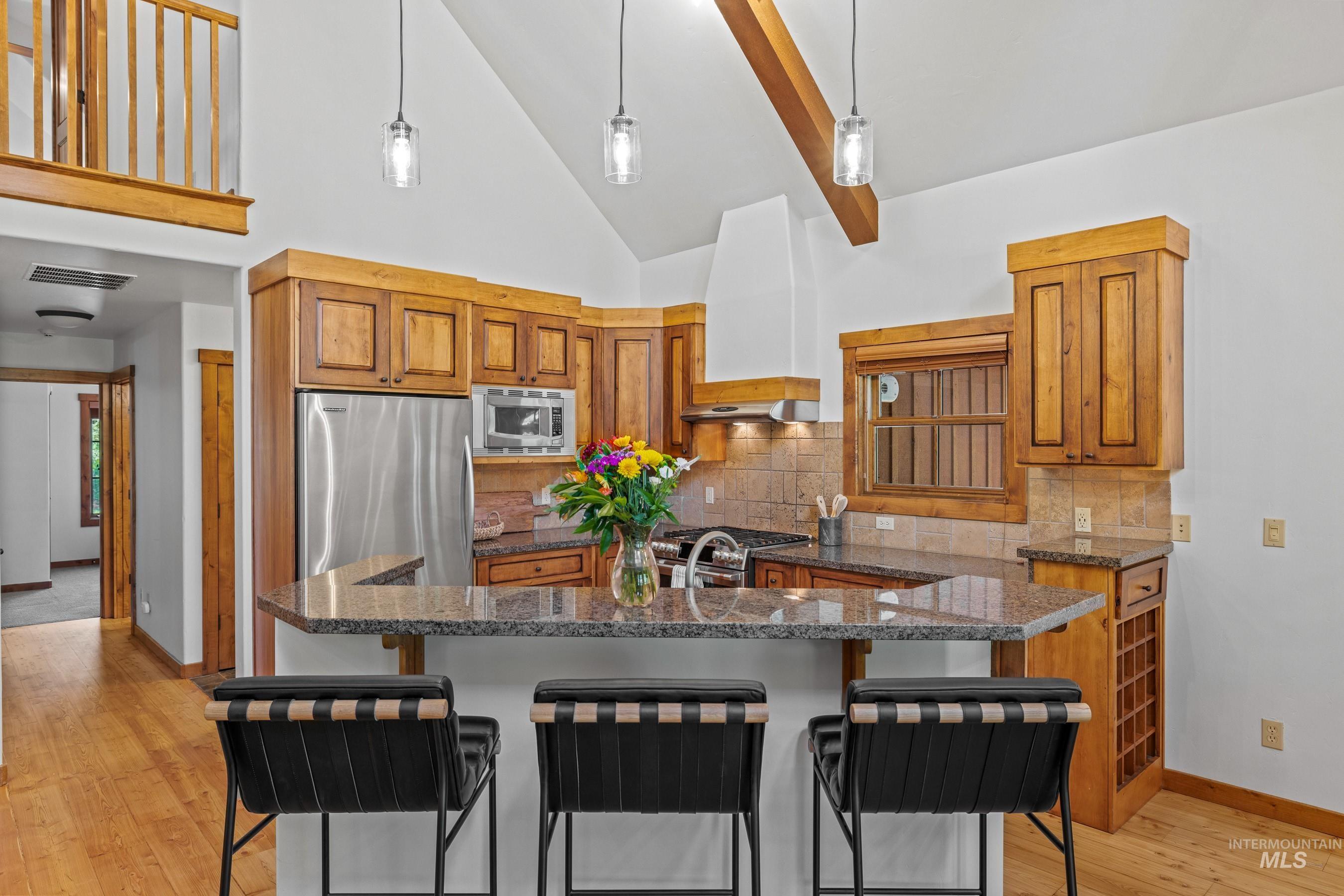 131 Twin Creeks Court, Donnelly, Idaho 83615, 3 Bedrooms, 3 Bathrooms, Residential For Sale, Price $1,695,000, 98949593