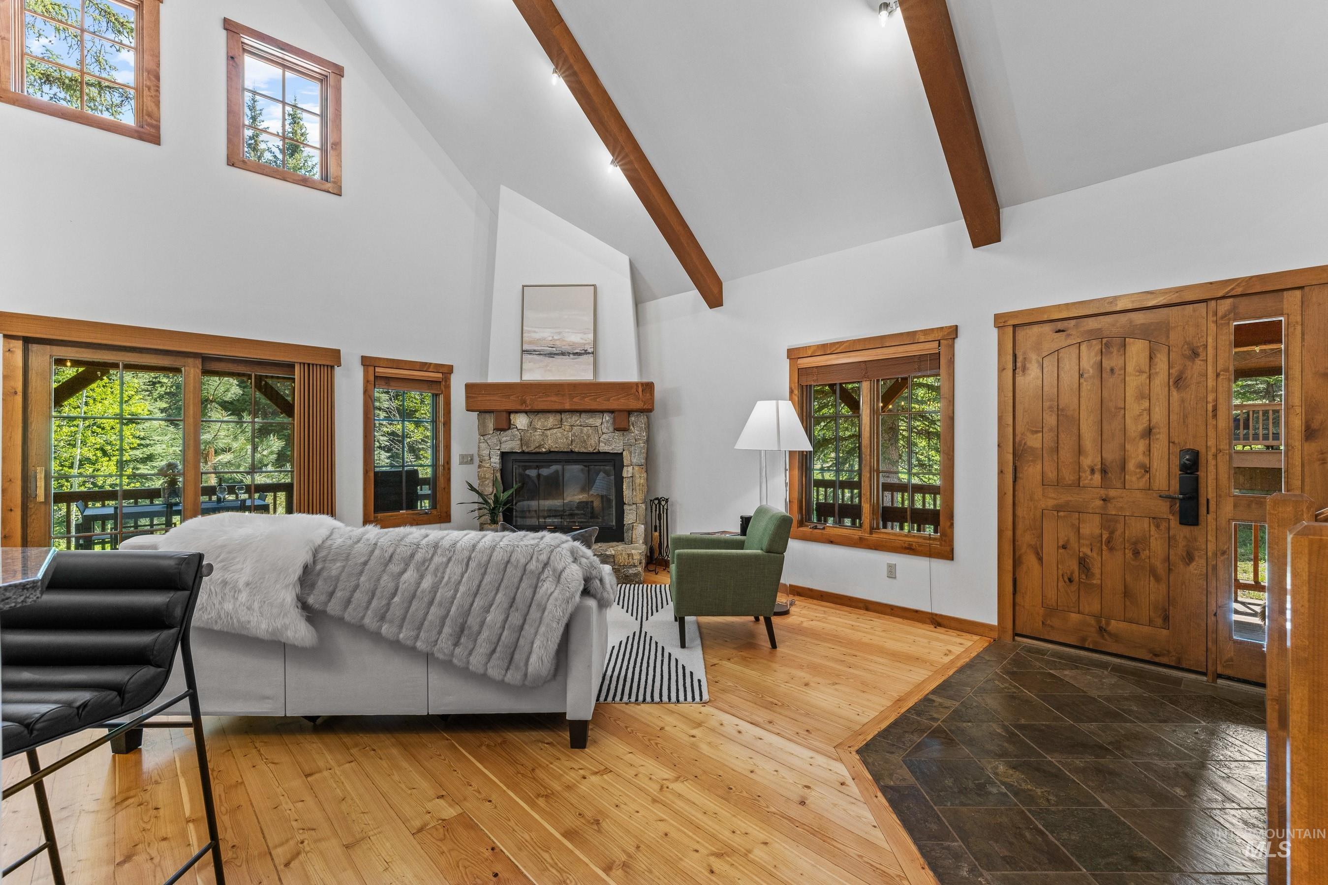 131 Twin Creeks Court, Donnelly, Idaho 83615, 3 Bedrooms, 3 Bathrooms, Residential For Sale, Price $1,695,000, 98949593