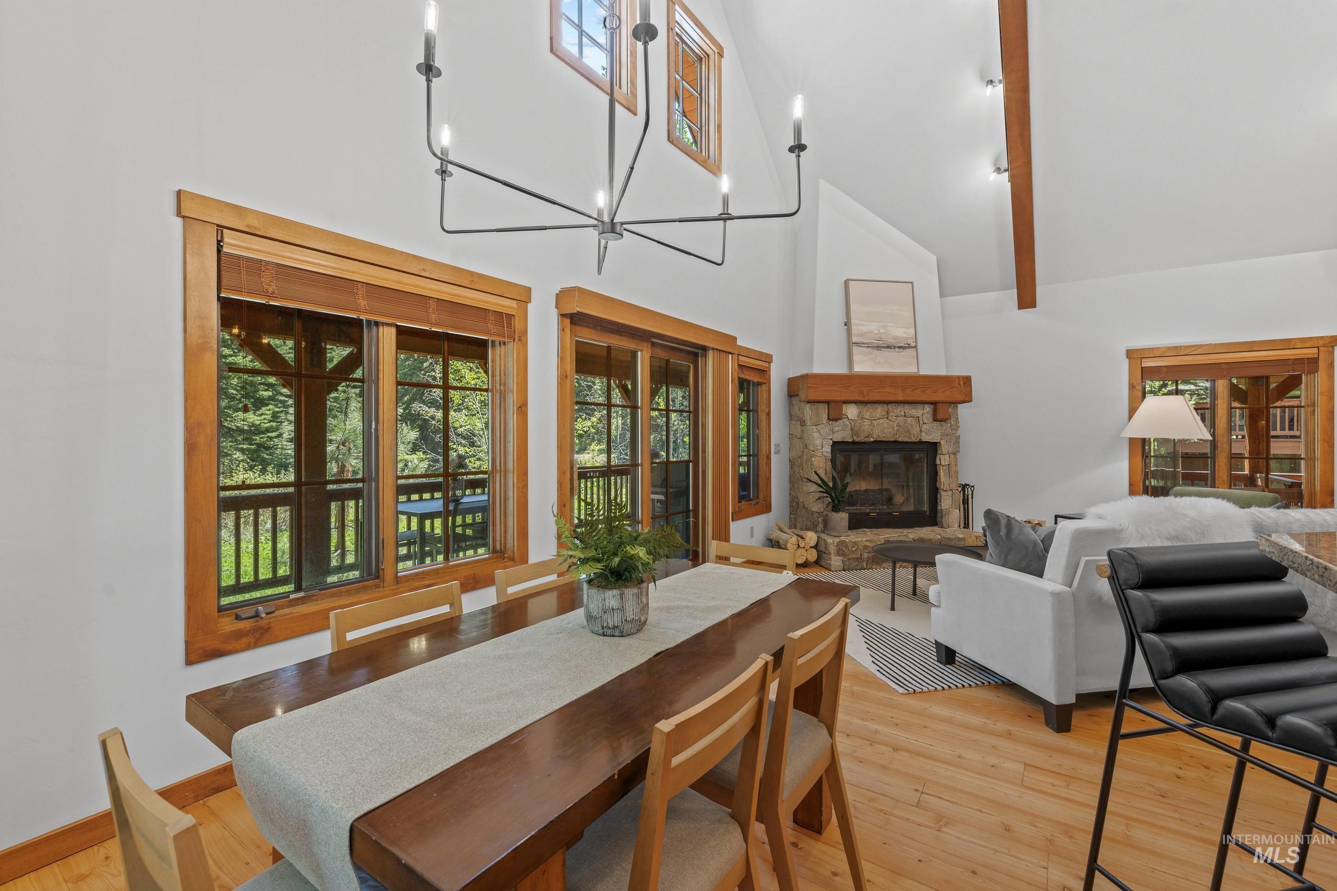 131 Twin Creeks Court, Donnelly, Idaho 83615, 3 Bedrooms, 3 Bathrooms, Residential For Sale, Price $1,695,000, 98949593