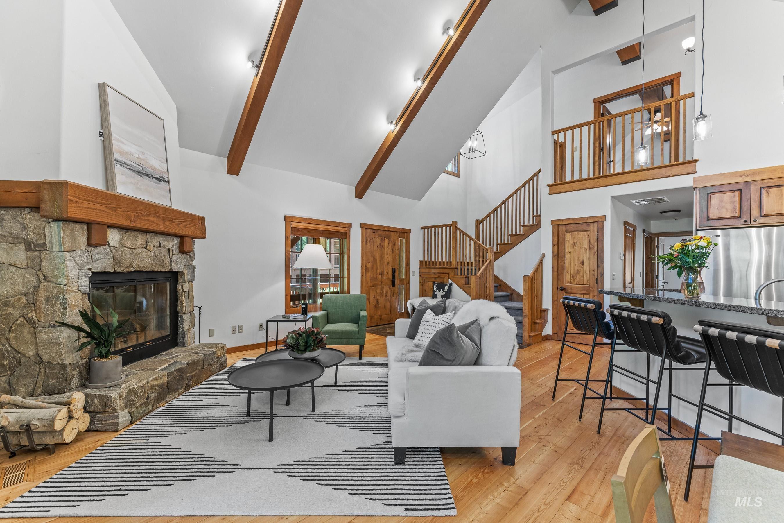 131 Twin Creeks Court, Donnelly, Idaho 83615, 3 Bedrooms, 3 Bathrooms, Residential For Sale, Price $1,695,000, 98949593