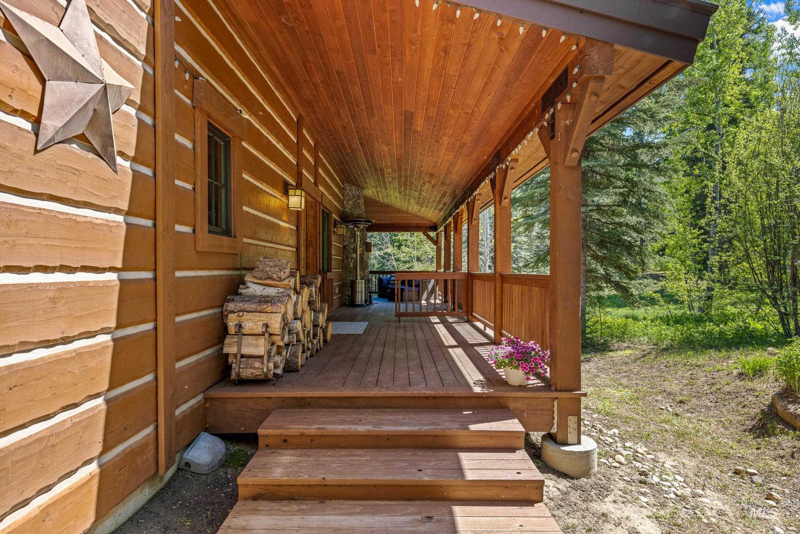 131 Twin Creeks Court, Donnelly, Idaho 83615, 3 Bedrooms, 3 Bathrooms, Residential For Sale, Price $1,695,000, 98949593