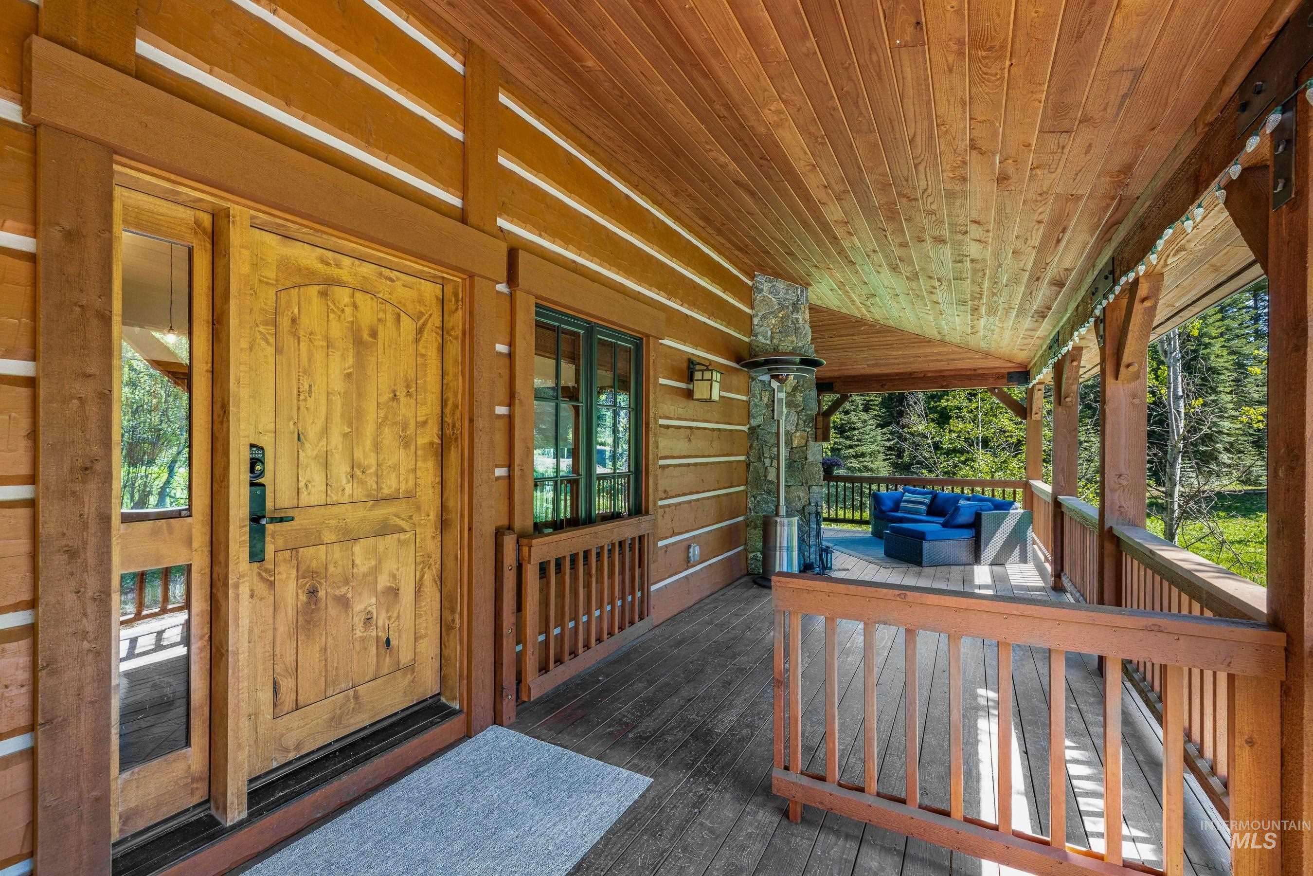 131 Twin Creeks Court, Donnelly, Idaho 83615, 3 Bedrooms, 3 Bathrooms, Residential For Sale, Price $1,695,000, 98949593