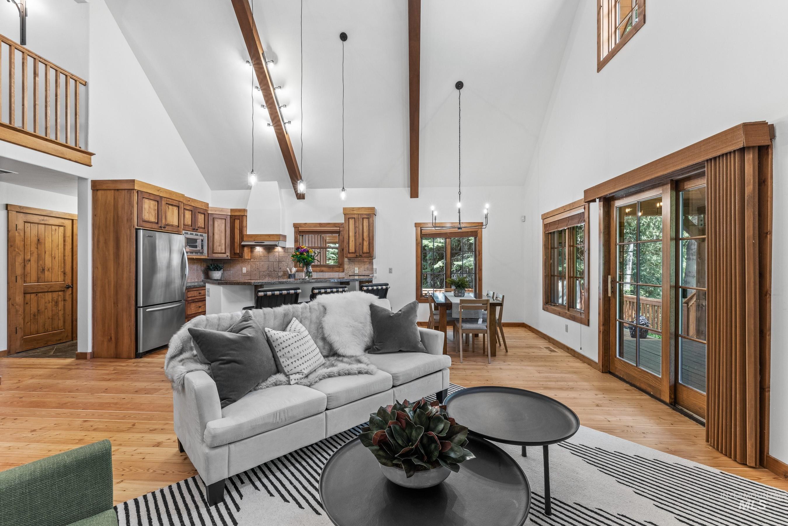 131 Twin Creeks Court, Donnelly, Idaho 83615, 3 Bedrooms, 3 Bathrooms, Residential For Sale, Price $1,695,000, 98949593