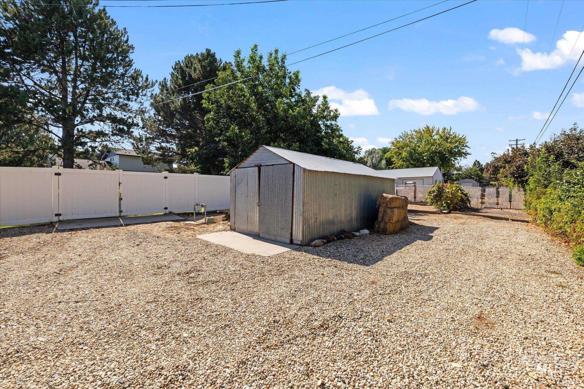 15094 Daniel St, Caldwell, Idaho 83607, 4 Bedrooms, 4 Bathrooms, Residential For Sale, Price $599,999, 98949598